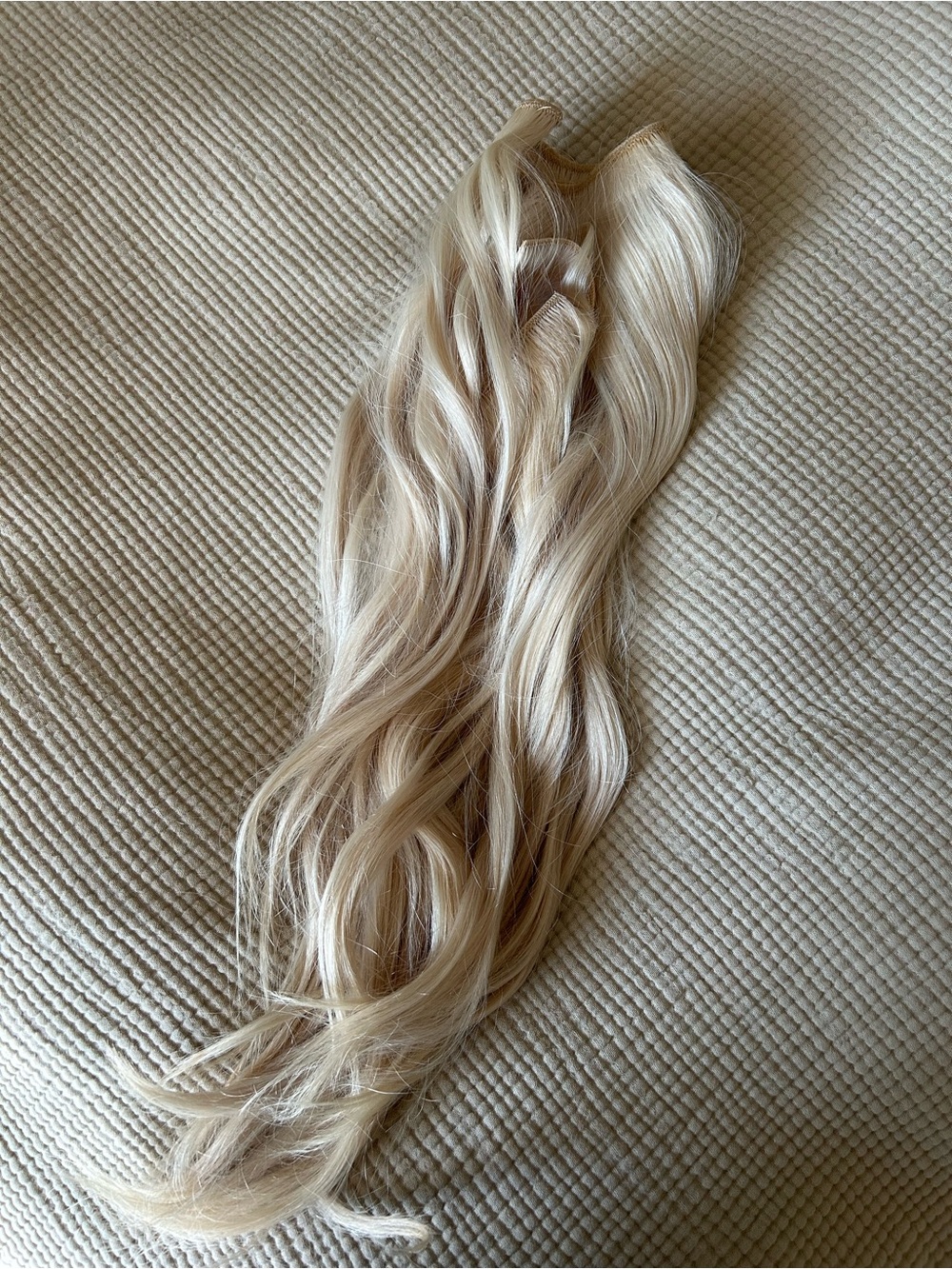 Bellami 18inch Flex Weft Extensions- Natural Light Blonde
